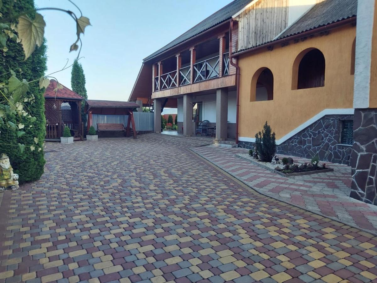 Садиба На Хуторі Solochyn Esterno foto